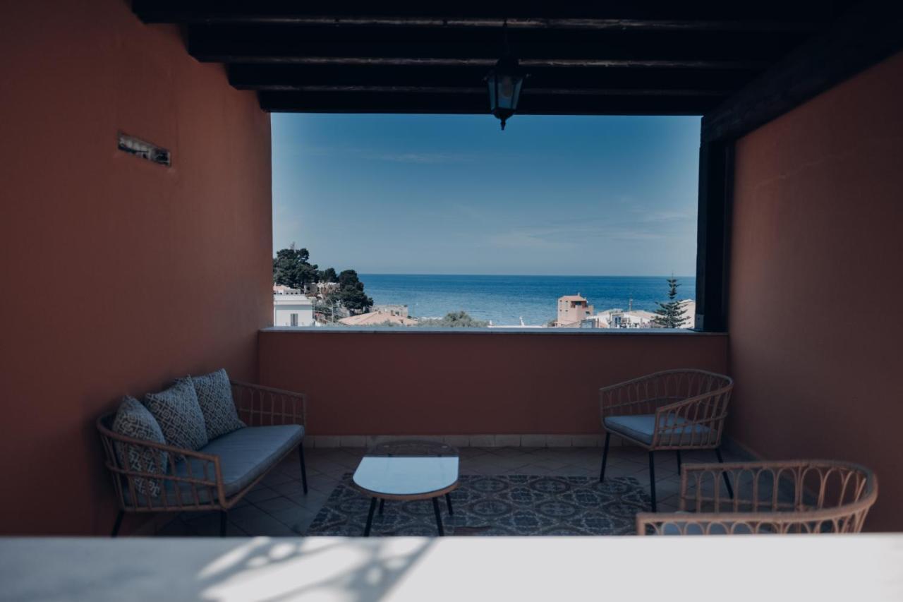 Hotel Borgo Di Ciaula ซานตาฟลาวิอา ภายนอก รูปภาพ