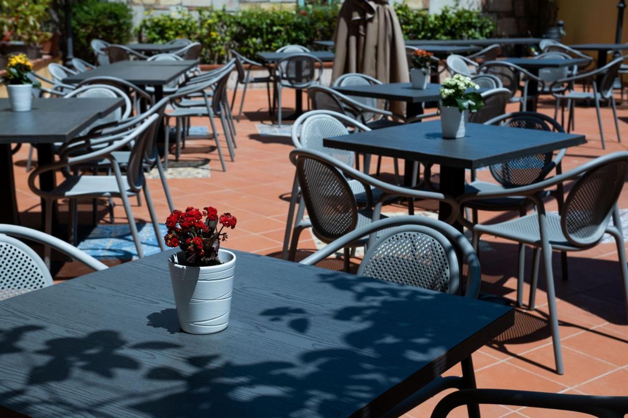 Hotel Borgo Di Ciaula ซานตาฟลาวิอา ภายนอก รูปภาพ