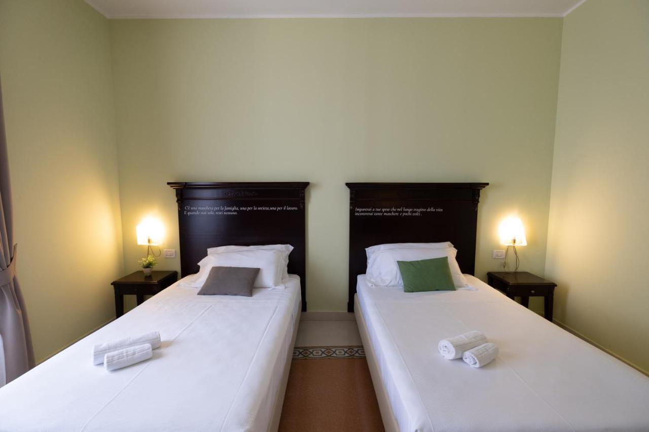 Hotel Borgo Di Ciaula ซานตาฟลาวิอา ภายนอก รูปภาพ