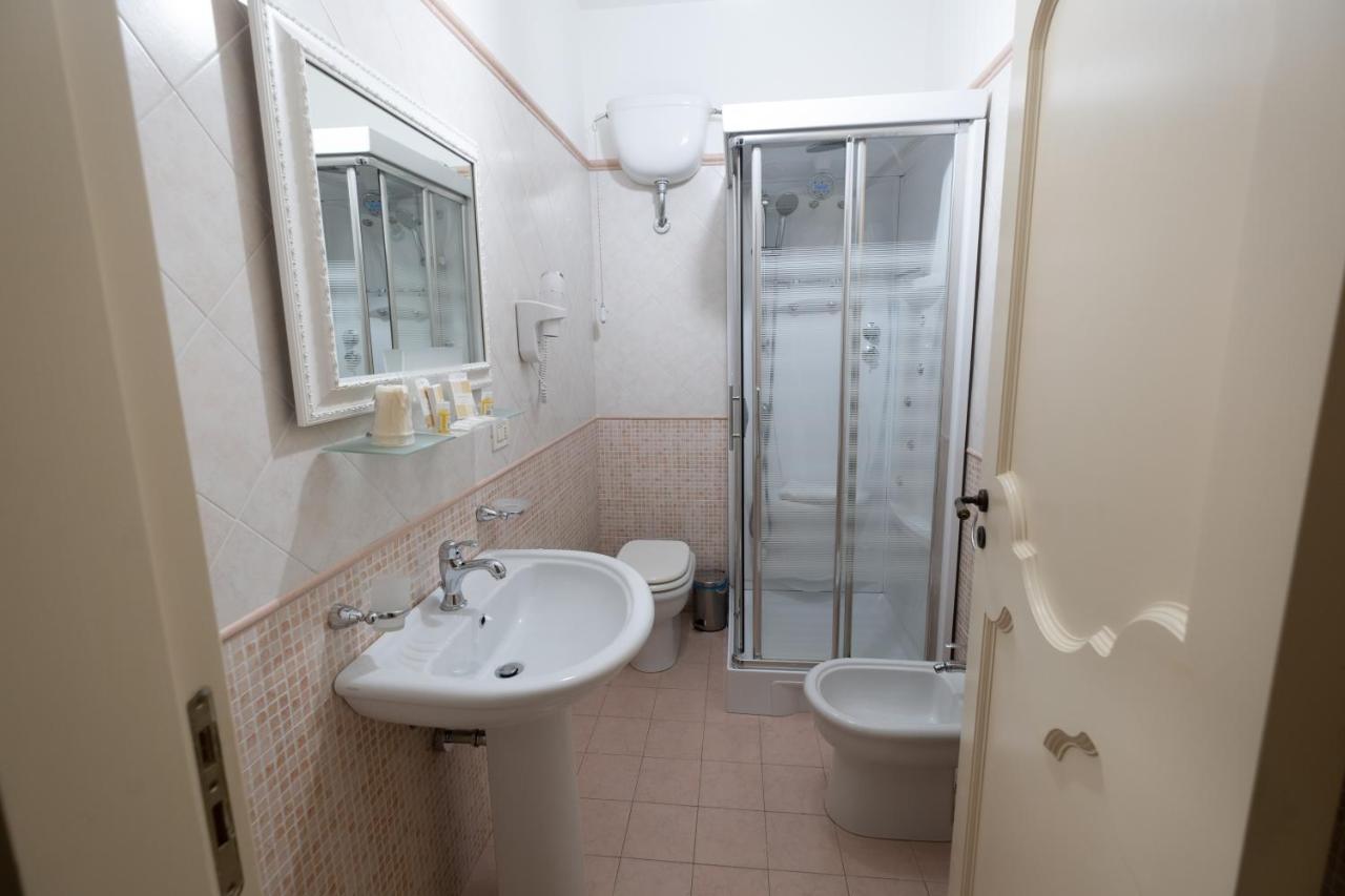 Hotel Borgo Di Ciaula ซานตาฟลาวิอา ภายนอก รูปภาพ