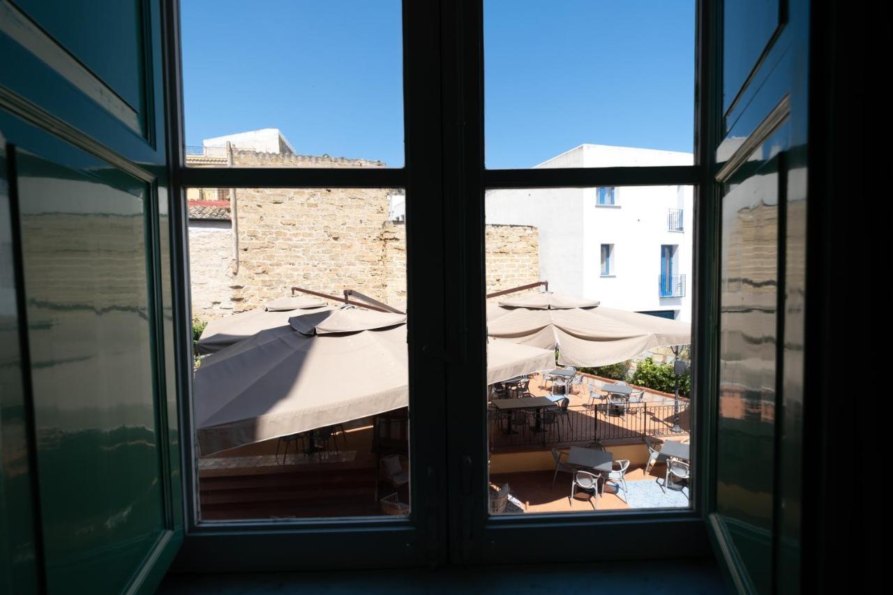 Hotel Borgo Di Ciaula ซานตาฟลาวิอา ภายนอก รูปภาพ