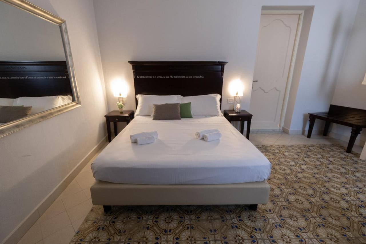 Hotel Borgo Di Ciaula ซานตาฟลาวิอา ภายนอก รูปภาพ