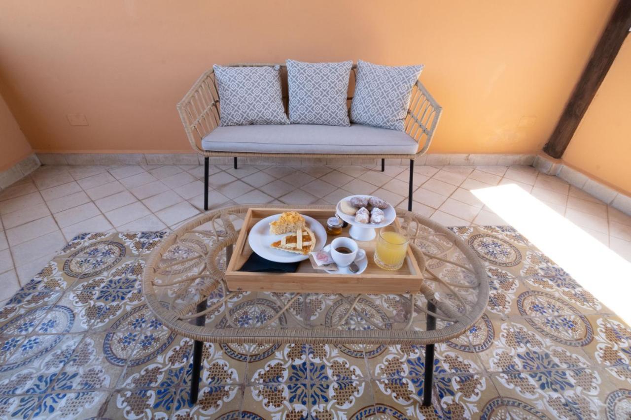 Hotel Borgo Di Ciaula ซานตาฟลาวิอา ภายนอก รูปภาพ
