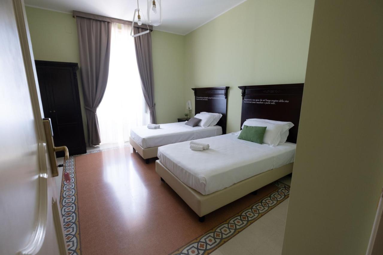 Hotel Borgo Di Ciaula ซานตาฟลาวิอา ภายนอก รูปภาพ