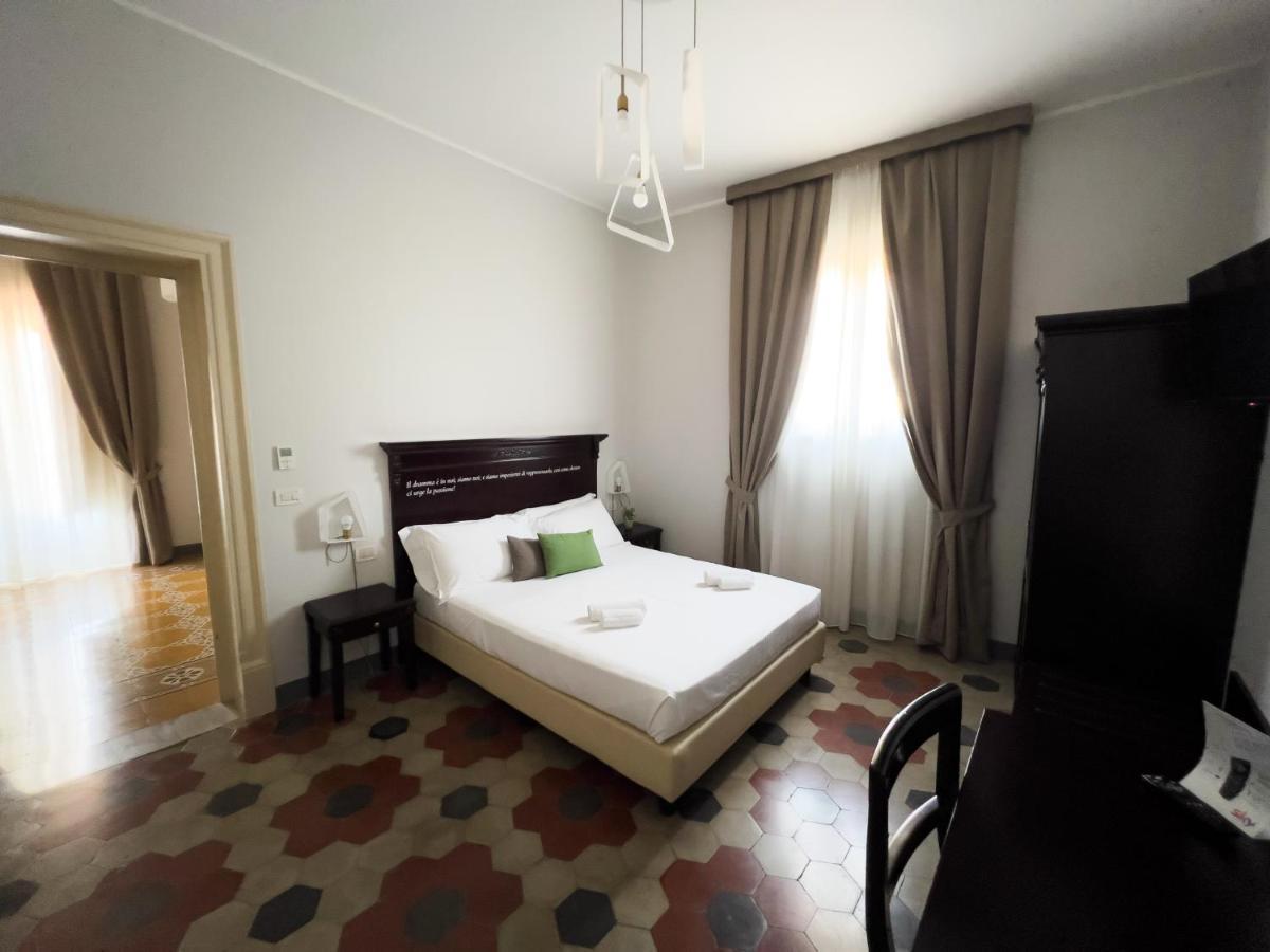 Hotel Borgo Di Ciaula ซานตาฟลาวิอา ภายนอก รูปภาพ