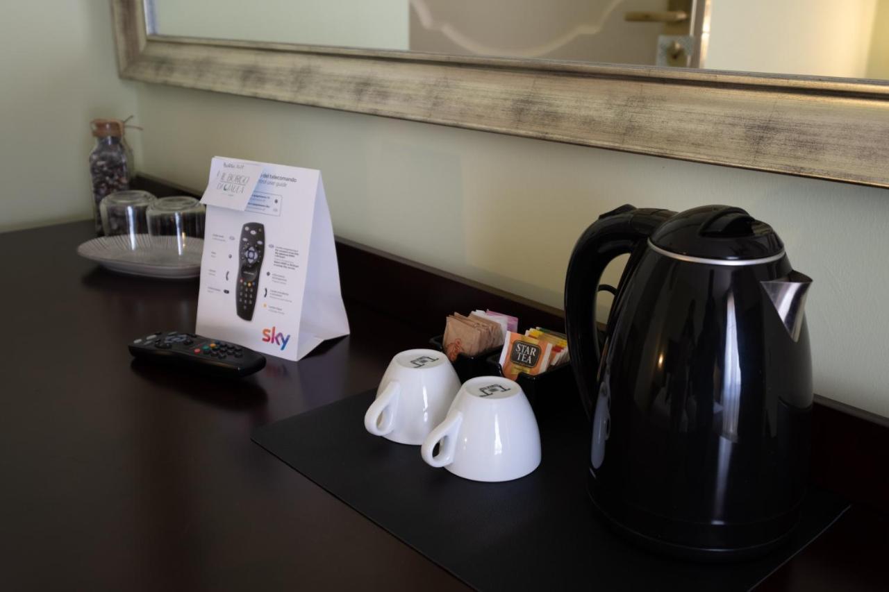 Hotel Borgo Di Ciaula ซานตาฟลาวิอา ภายนอก รูปภาพ
